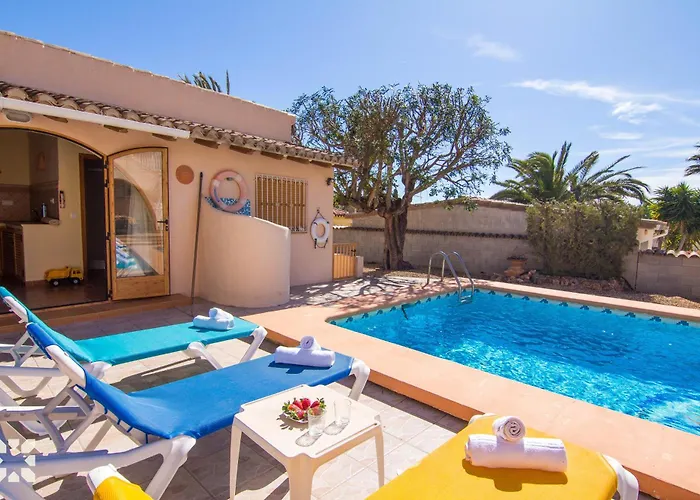 Villa Luna Feliz By Abahana Ifach