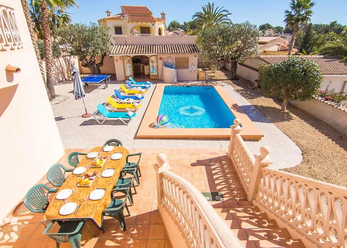 Luna Feliz By Abahana Villa *